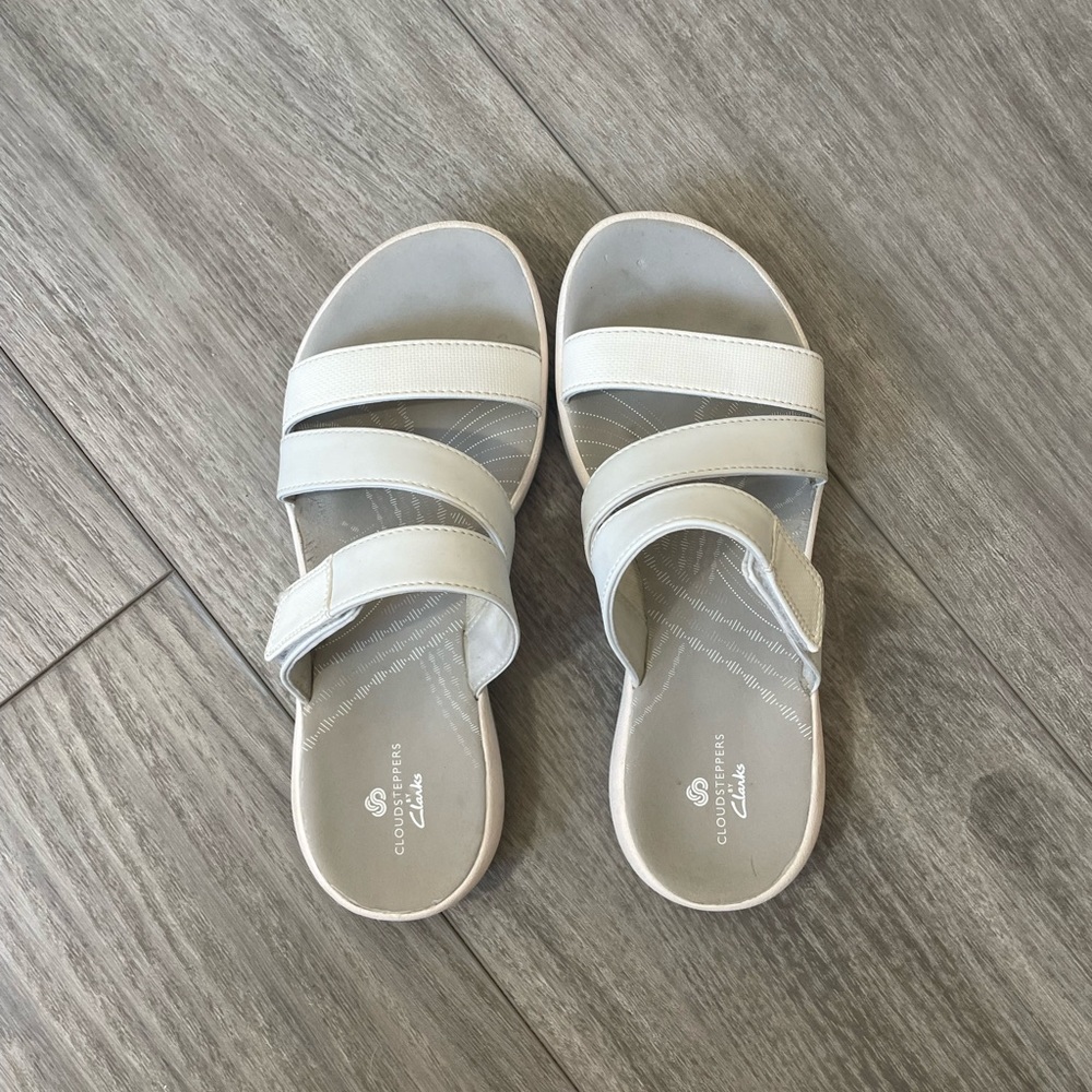 Clarks Cloudsteppers Sandals